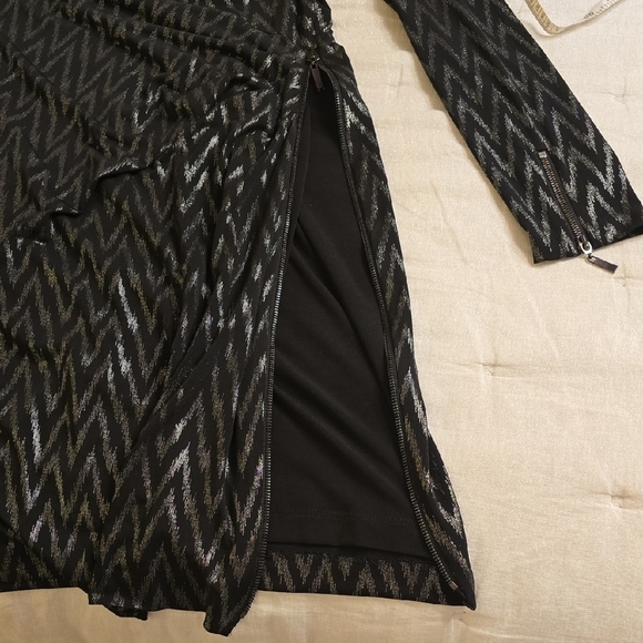 Cache Black and Silver Chevron Long Sleeve Dress - Picture 16 of 16